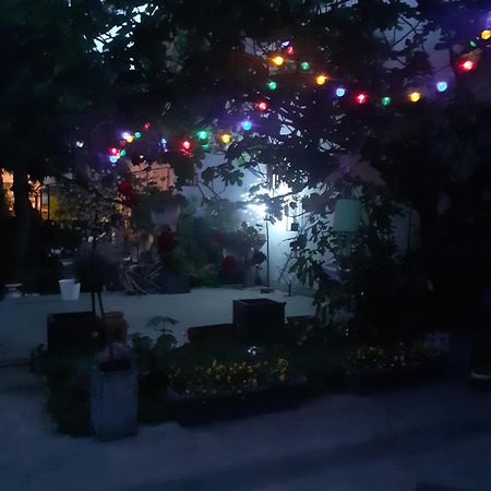 Apartman Slavuj Belgrade Luaran gambar